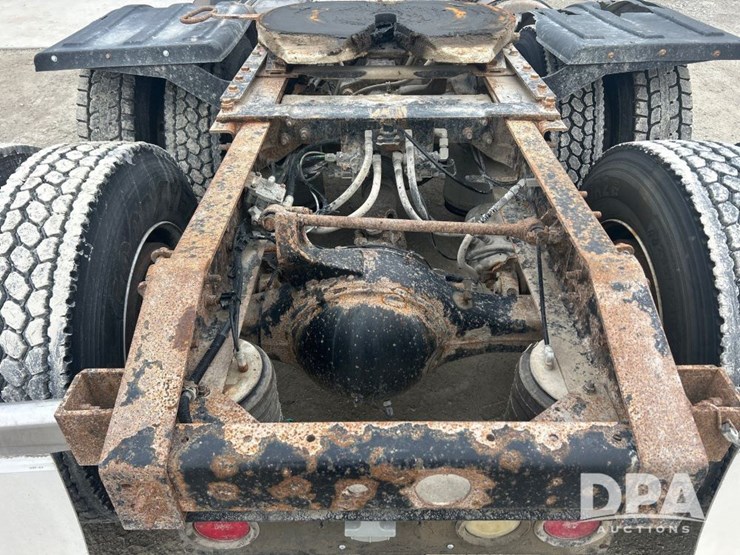 international-9900i-image-24