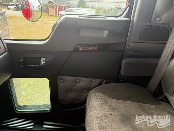 2013-kenworth-w900-image-20