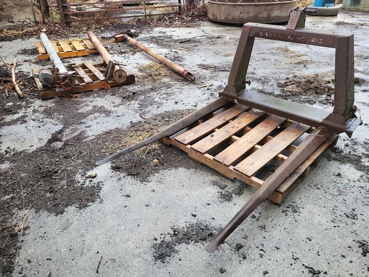 new-holland-80-image-4