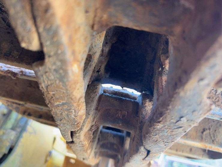 caterpillar-d3c-lgp-image-15