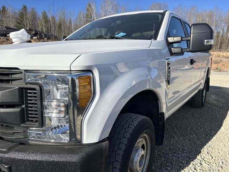 2017-ford-f250-image-9