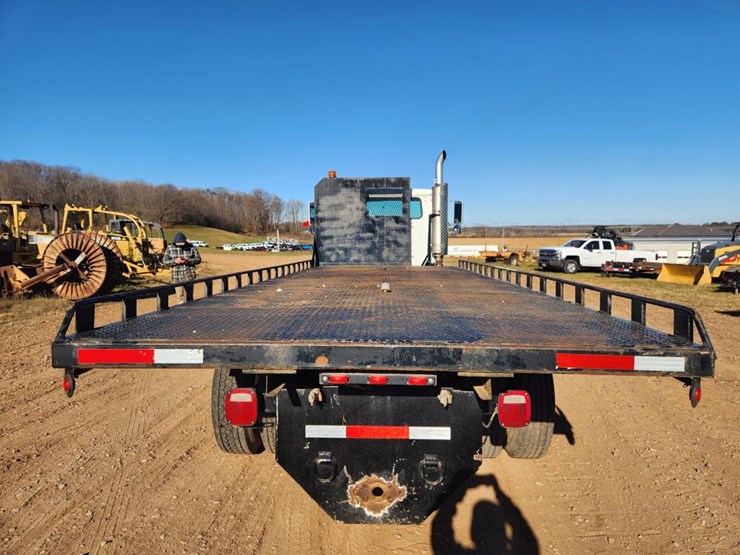 international-8100-image-29