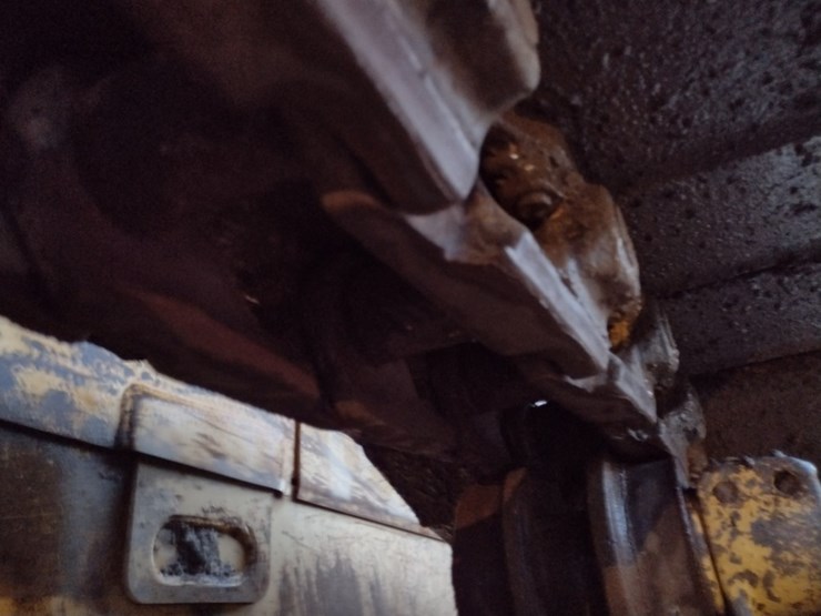 komatsu-d65ex-15-image-37