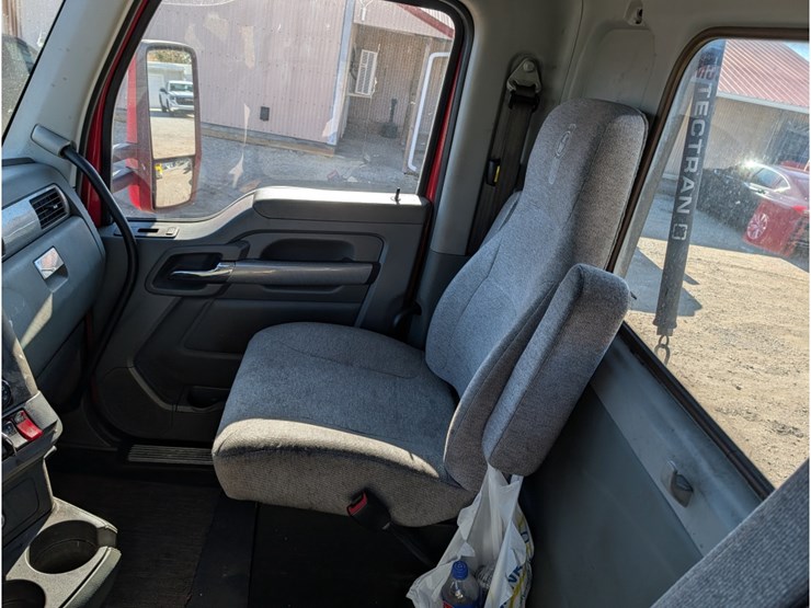 2019-kenworth-t680-image-20