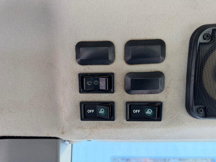 kubota-m108s-image-32