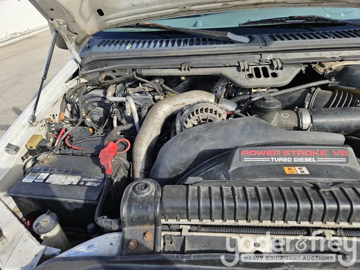 ford-f350-xlt-image-19