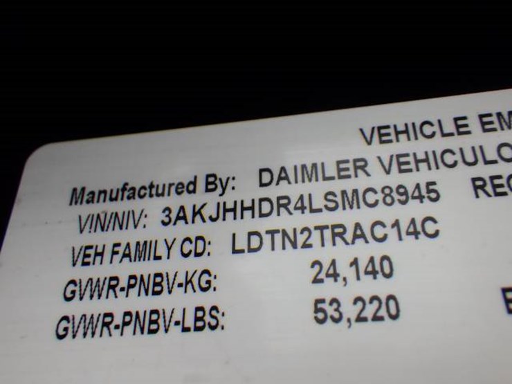 freightliner-cascadia-126-image-22