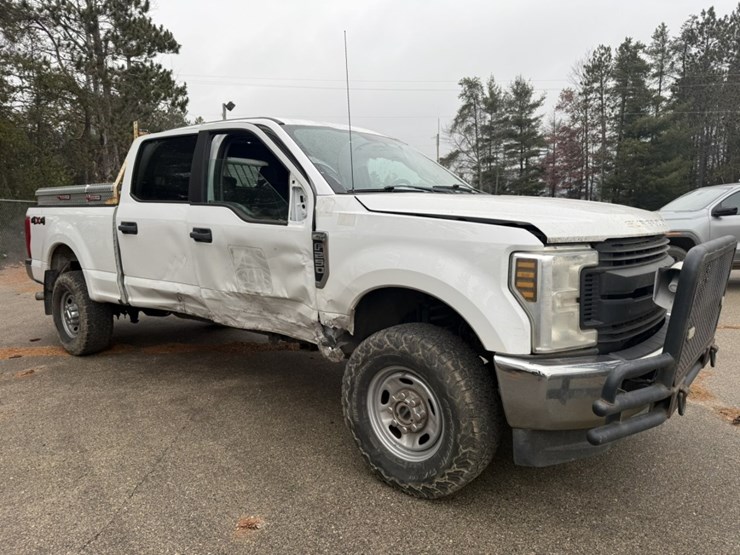 2018-ford-f250-image-8