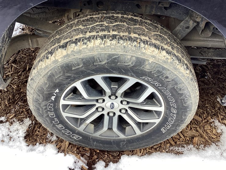 2021-ford-f150-image-23