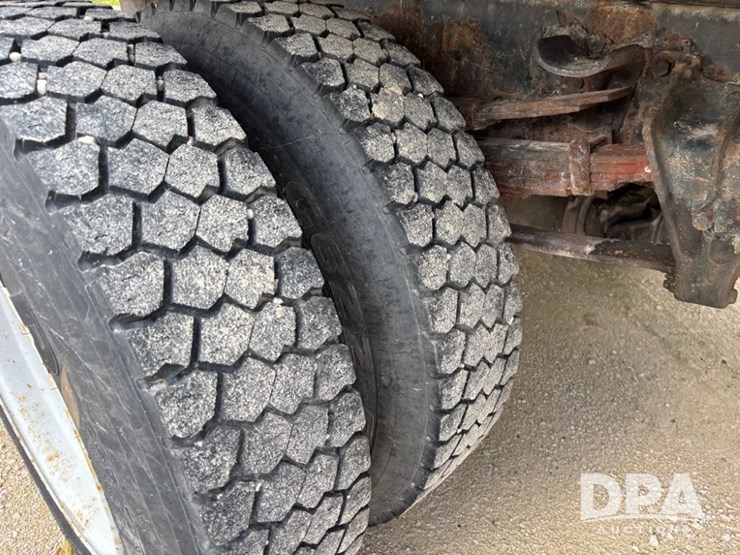 2000-international-4700-image-46