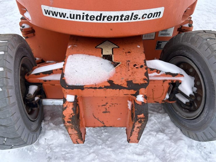 jlg-e300ajp-image-25