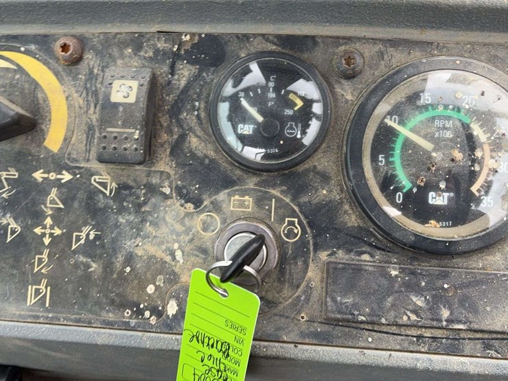 caterpillar-416c-image-30