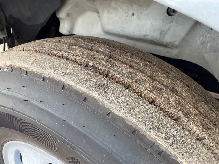 international-8600-image-21