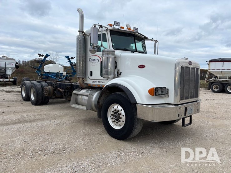 peterbilt-378-image-6