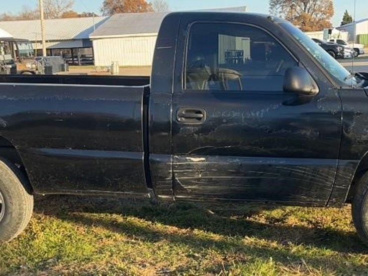 2006-chevrolet-silverado-1500-image-3