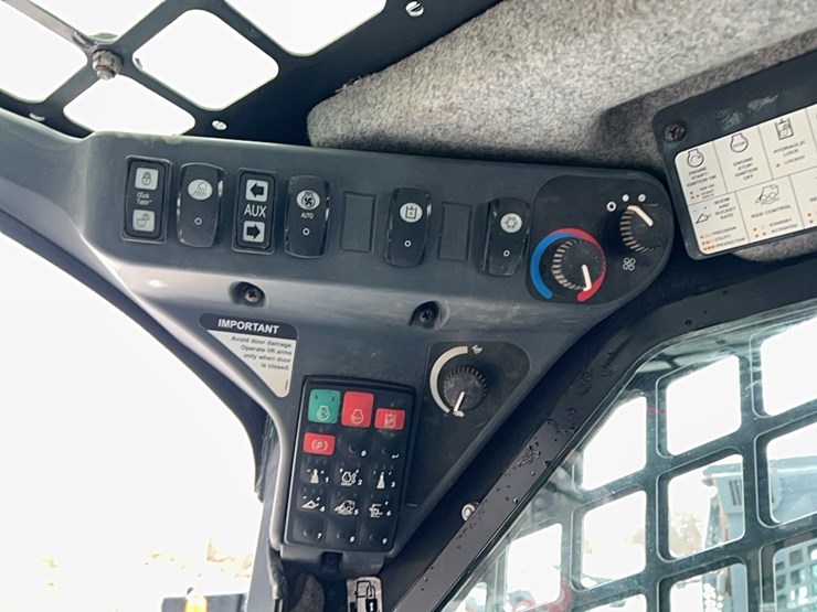 2021-deere-333g-image-9