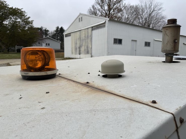 john-deere-12-image-29