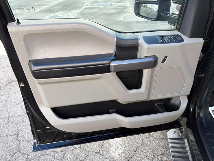 2021-ford-f350-image-20