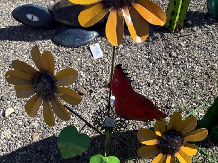 #74-•-metal-art--sunflower-&-cardinal-image-1