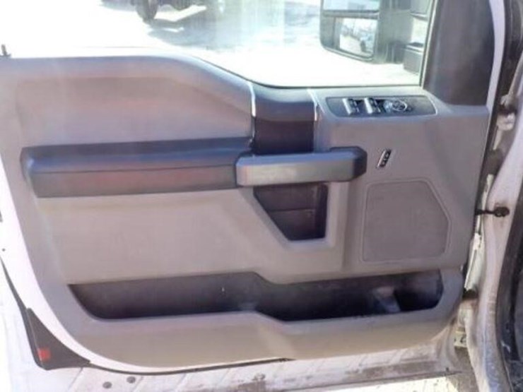 ford-f250-xlt-image-26