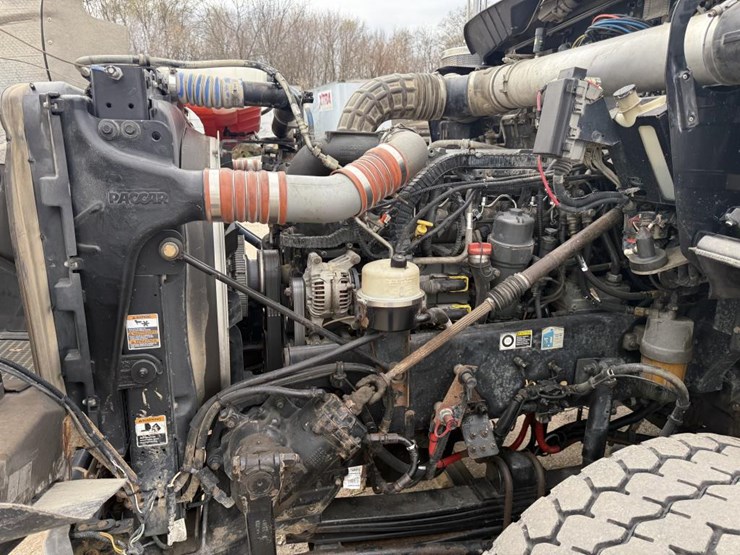 2014-kenworth-t800-image-48