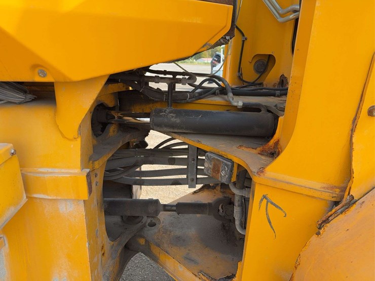 jcb-427ht-image-20