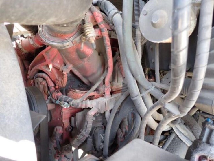 2013-freightliner-mt55-image-30