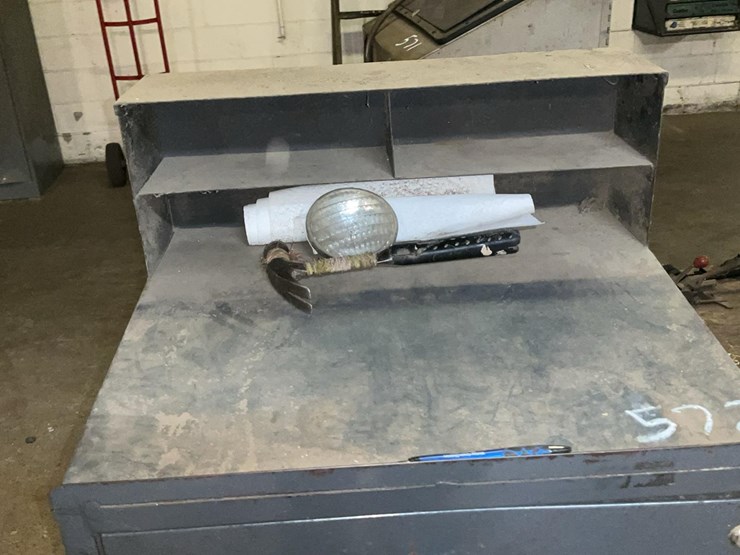 #572-•-metal-cabinet-image-8