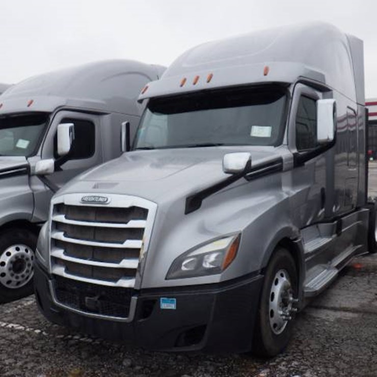 2019 FREIGHTLINER CASCADIA 126