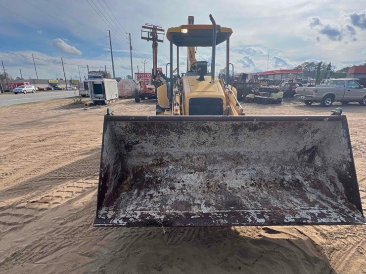 new-holland-lb75-image-1