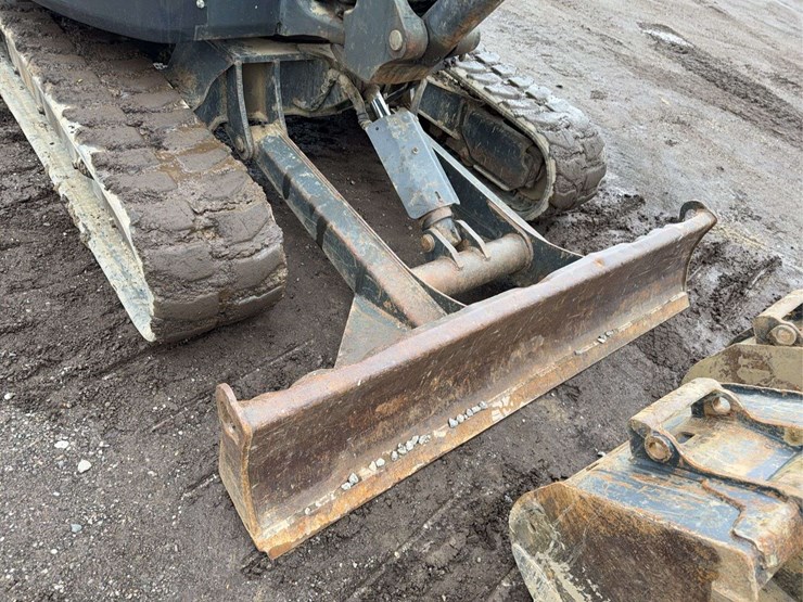 2020-bobcat-e42-image-41