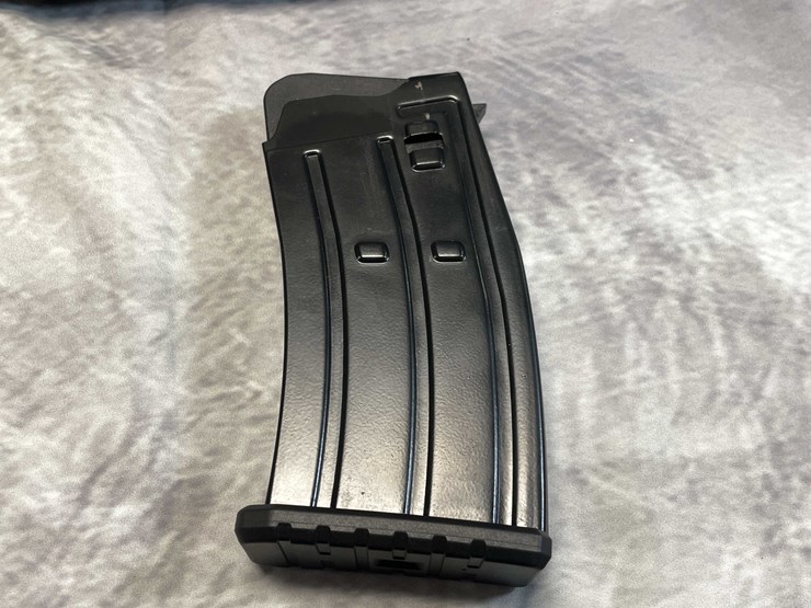 #2351-•-rock-island-vr60-12-ga.-semi-auto-shotgun,-sn:-r176949-image-17