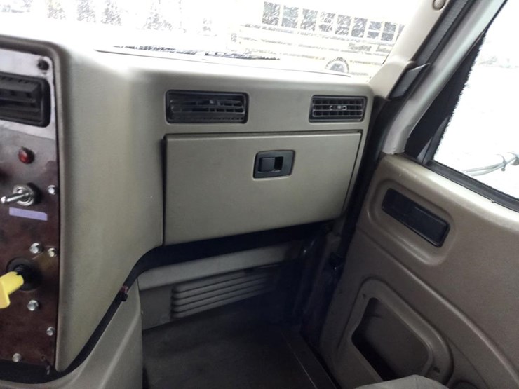 2007-international-paystar-5600i-image-65