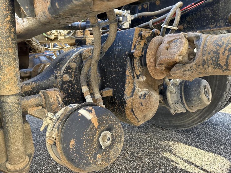 #1994-•-1999-volvo-day-cab-truck-tractor-image-58