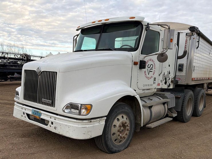 2001-international-2001-image-1