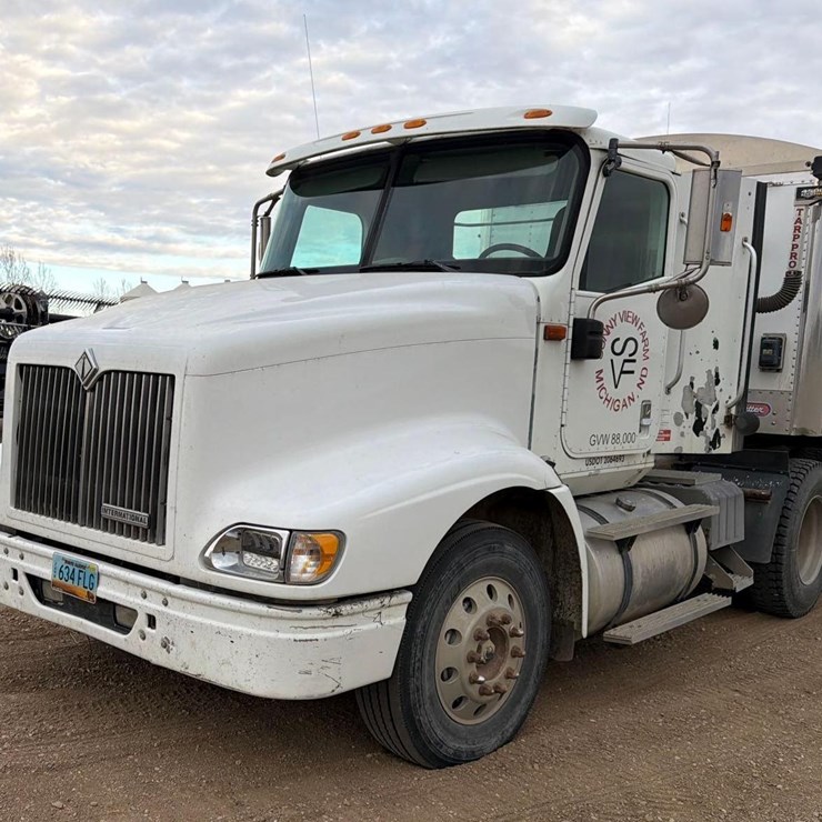 2001 INTERNATIONAL 2001