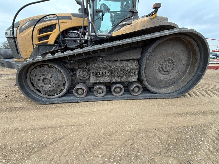 2016-challenger-mt875e-image-12