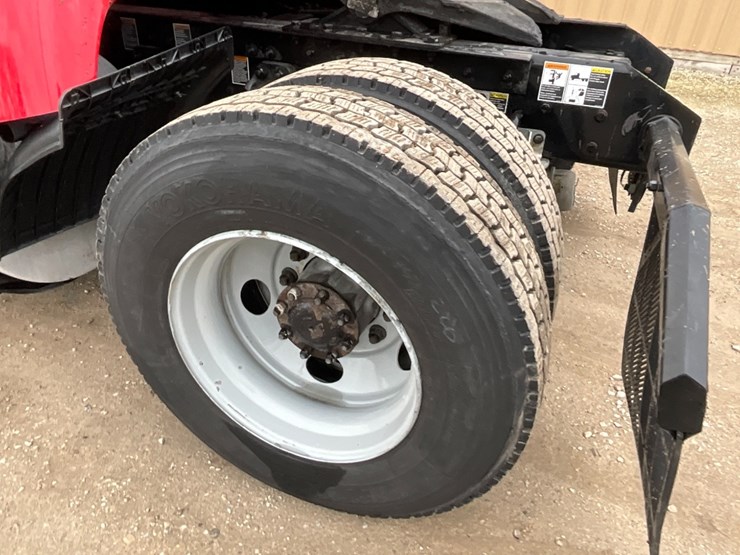 2020-kenworth-t680-image-17