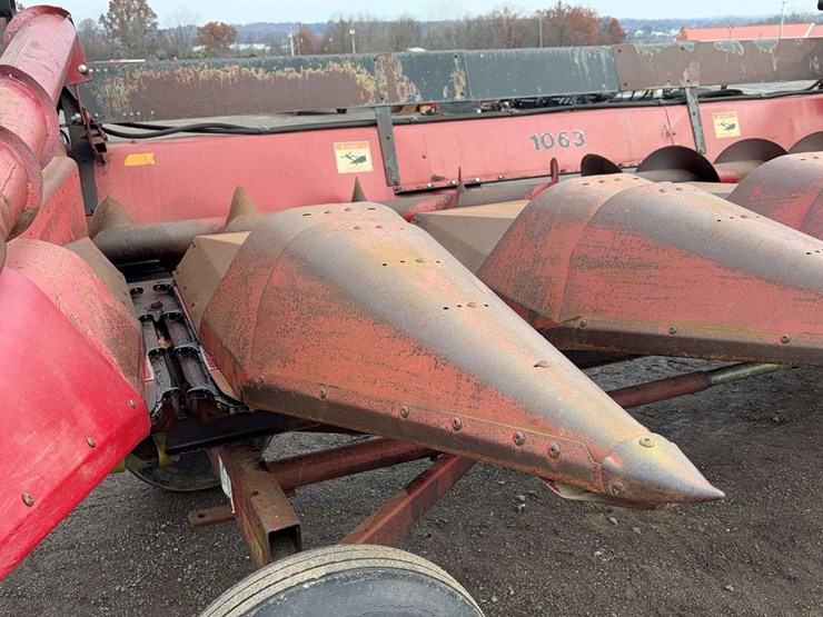 case-ih-1063-image-9