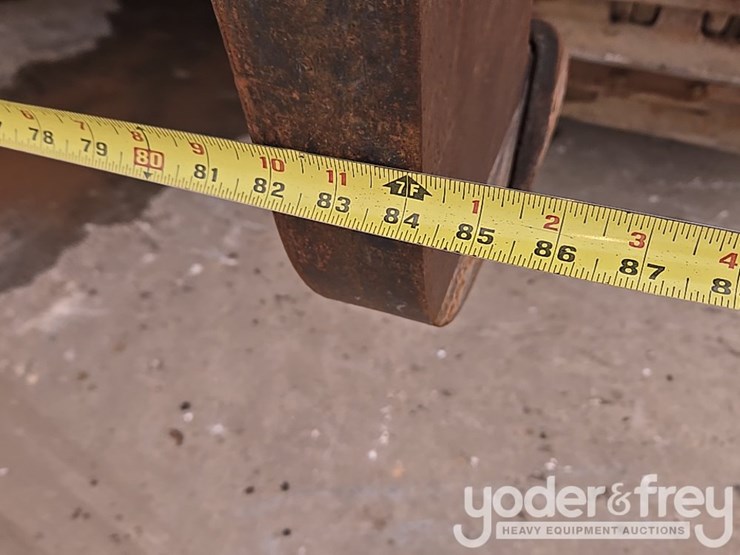 2019-deere-850l-lgp-image-35