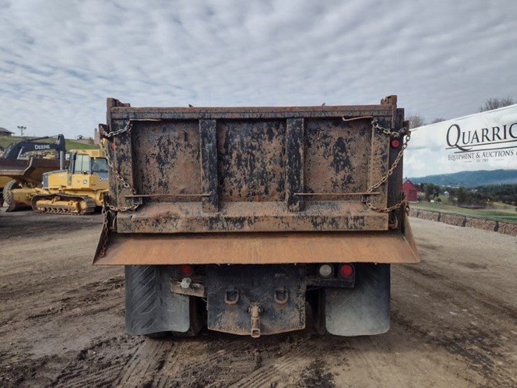 freightliner-fl70-image-4