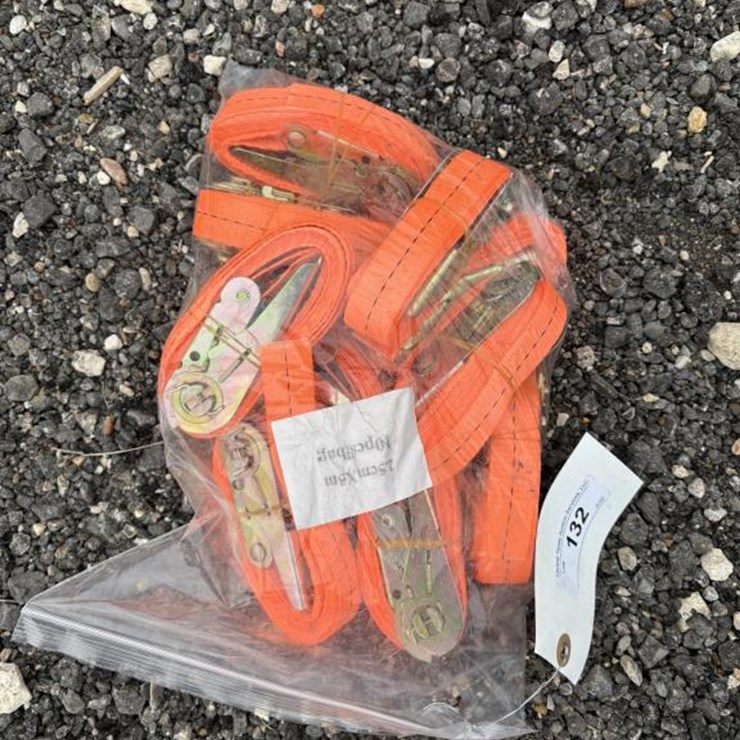 #132 • (10) IRTS 1.5" Tie Down Ratchet Straps