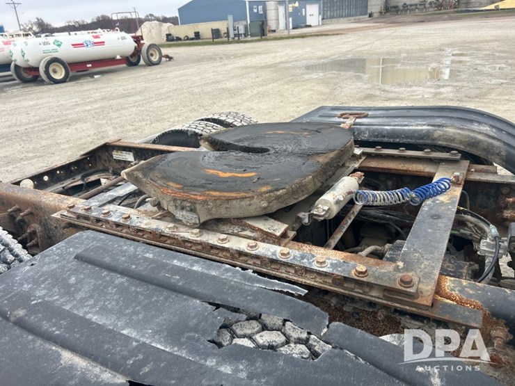 international-9900i-image-23