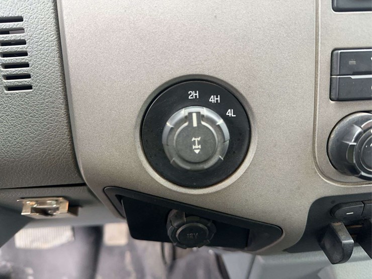 2012-ford-f250-xlt-image-26