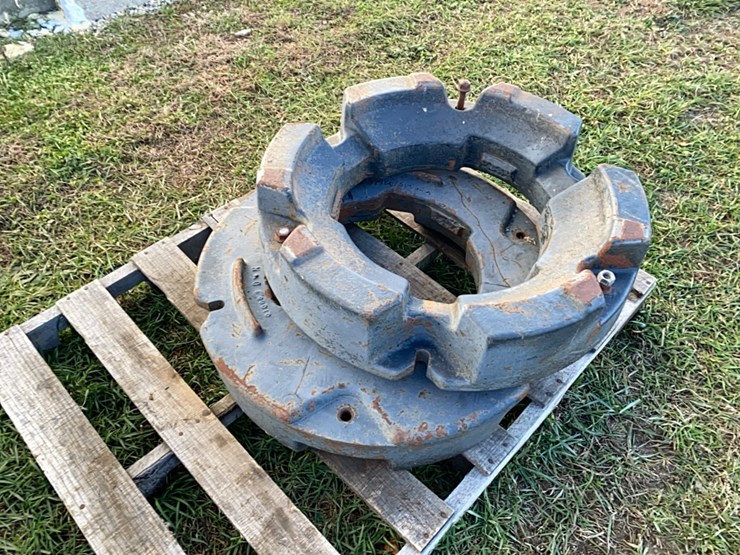 case-ih-270-wheel-wts,-500#-image-1