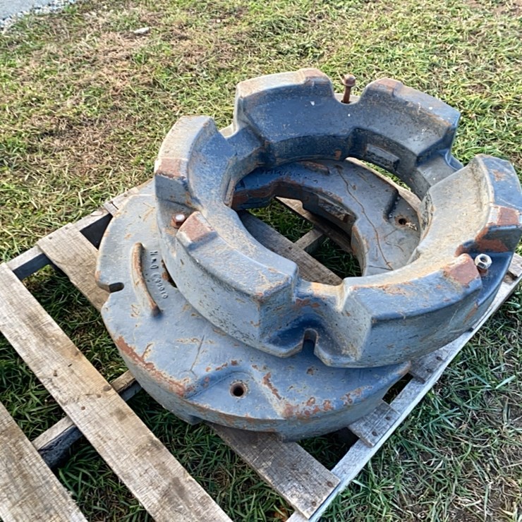 Case IH 270 Wheel wts, 500#