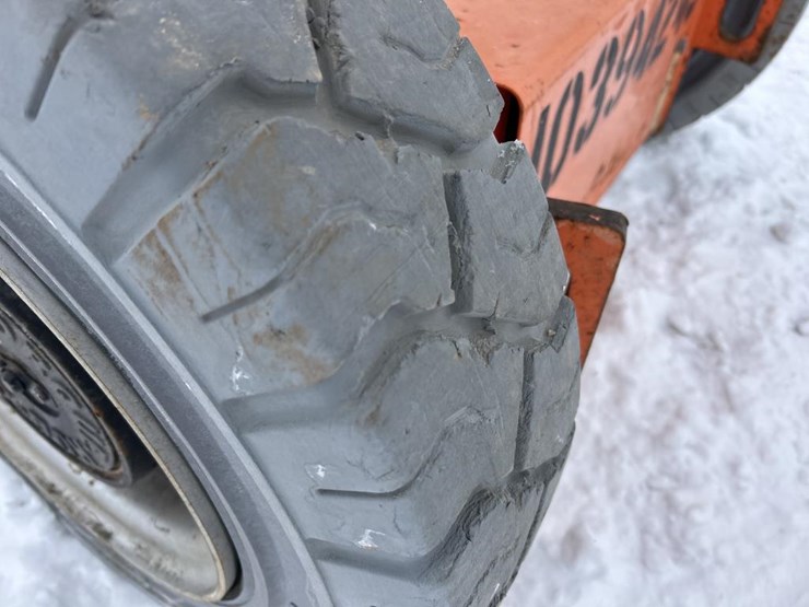 jlg-e300ajp-image-33