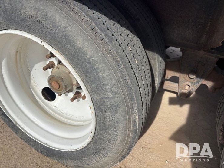 neville-tender-trailer-image-44