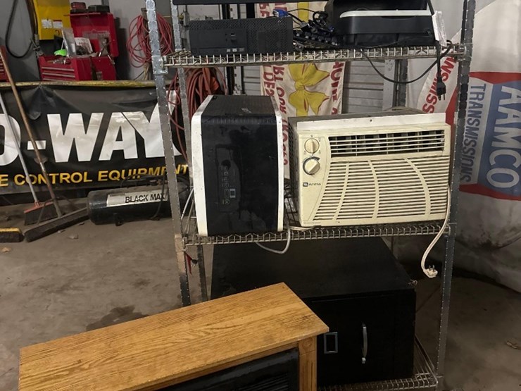 office-lot-see-pics-&-descriptions-image-1