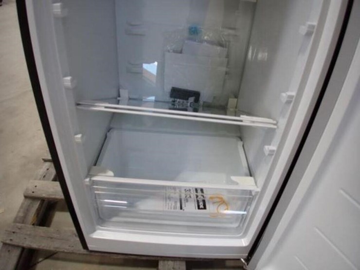 vissani-7.1-cu-ft-upright-freezer-image-13